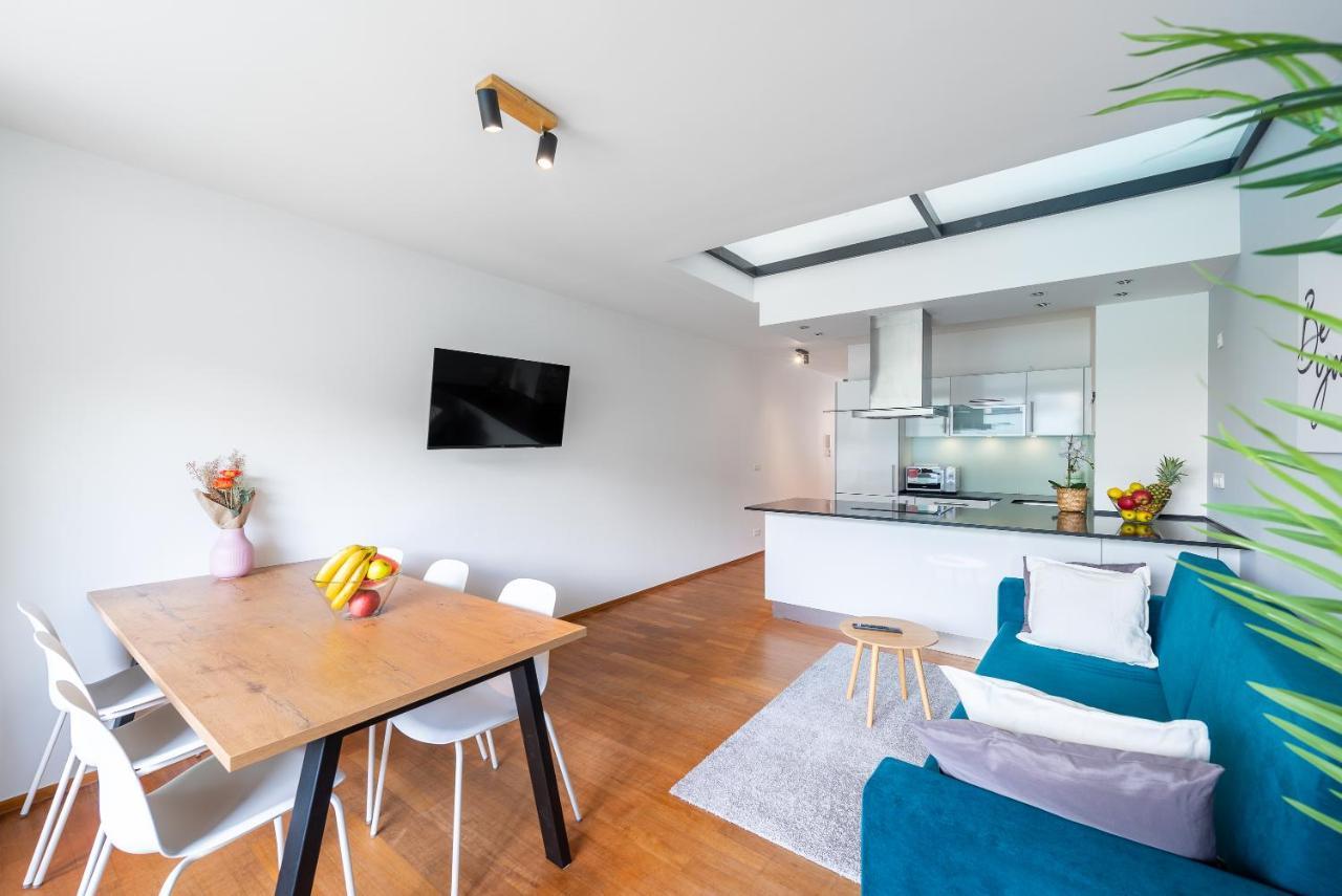 Apartment With Balcony And Parking Near The Prague Museum Bagian luar foto
